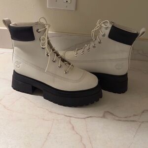 Women's White and Black Timberland platform Boots